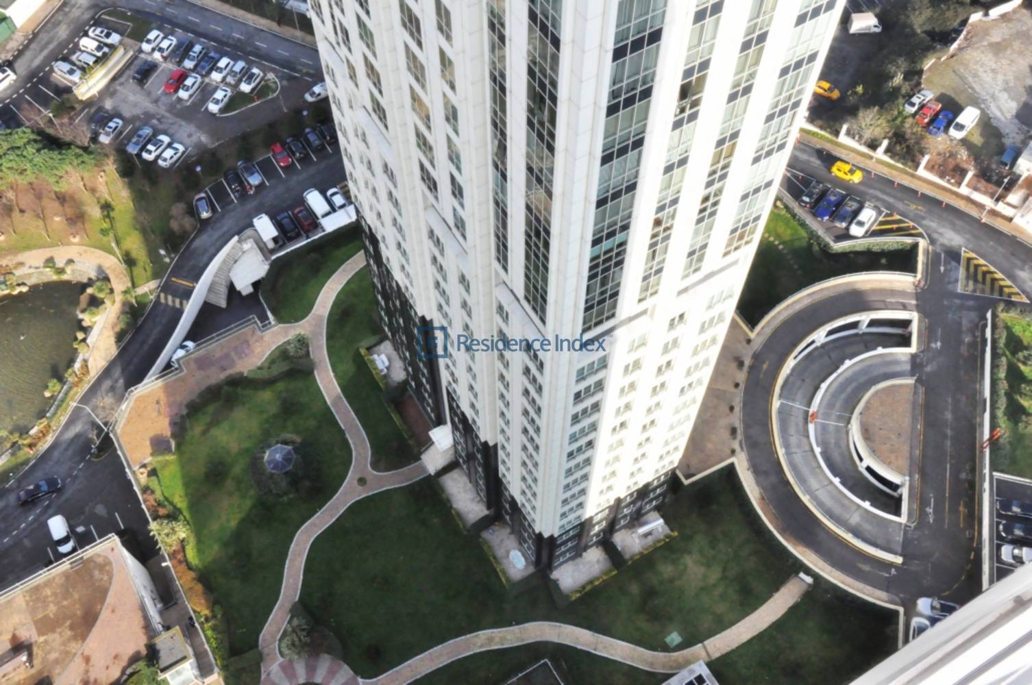 3 + 1 Apartment For Rent In Mashattan High Floor