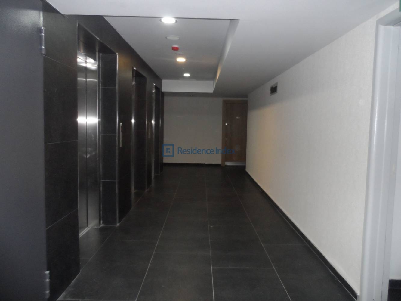 Flat For Rent In İstwest 1+0