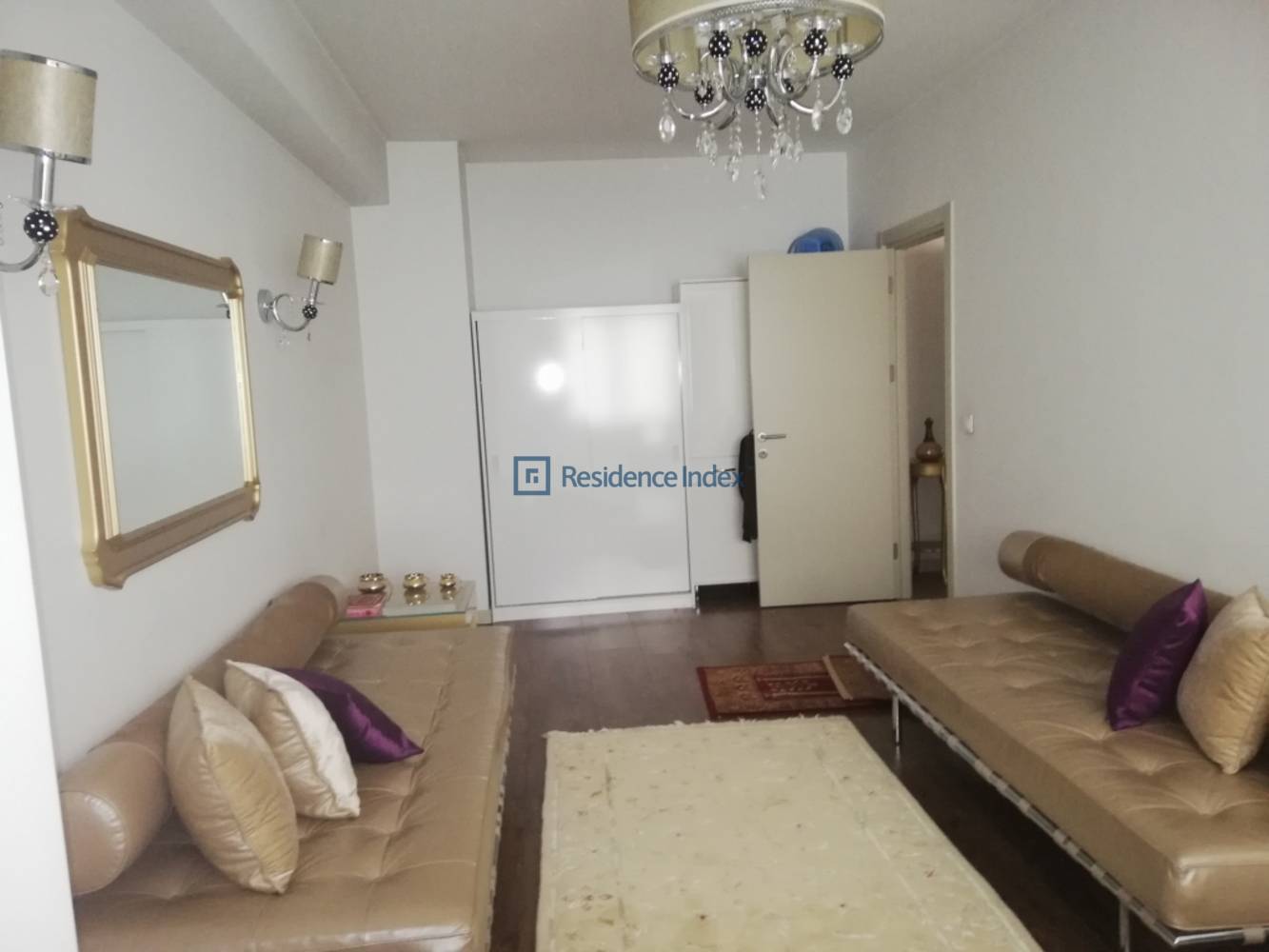 İstWest good location for sale 4 + 1