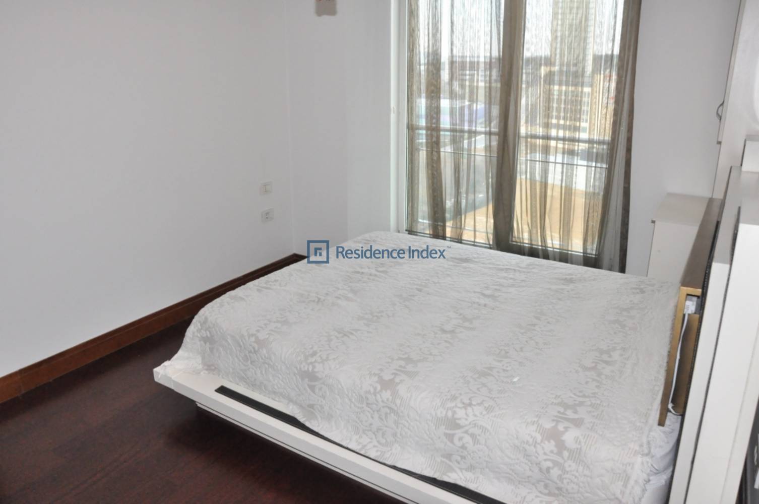 Good Location Luxury Furnished 1 + 1 apartment for rent