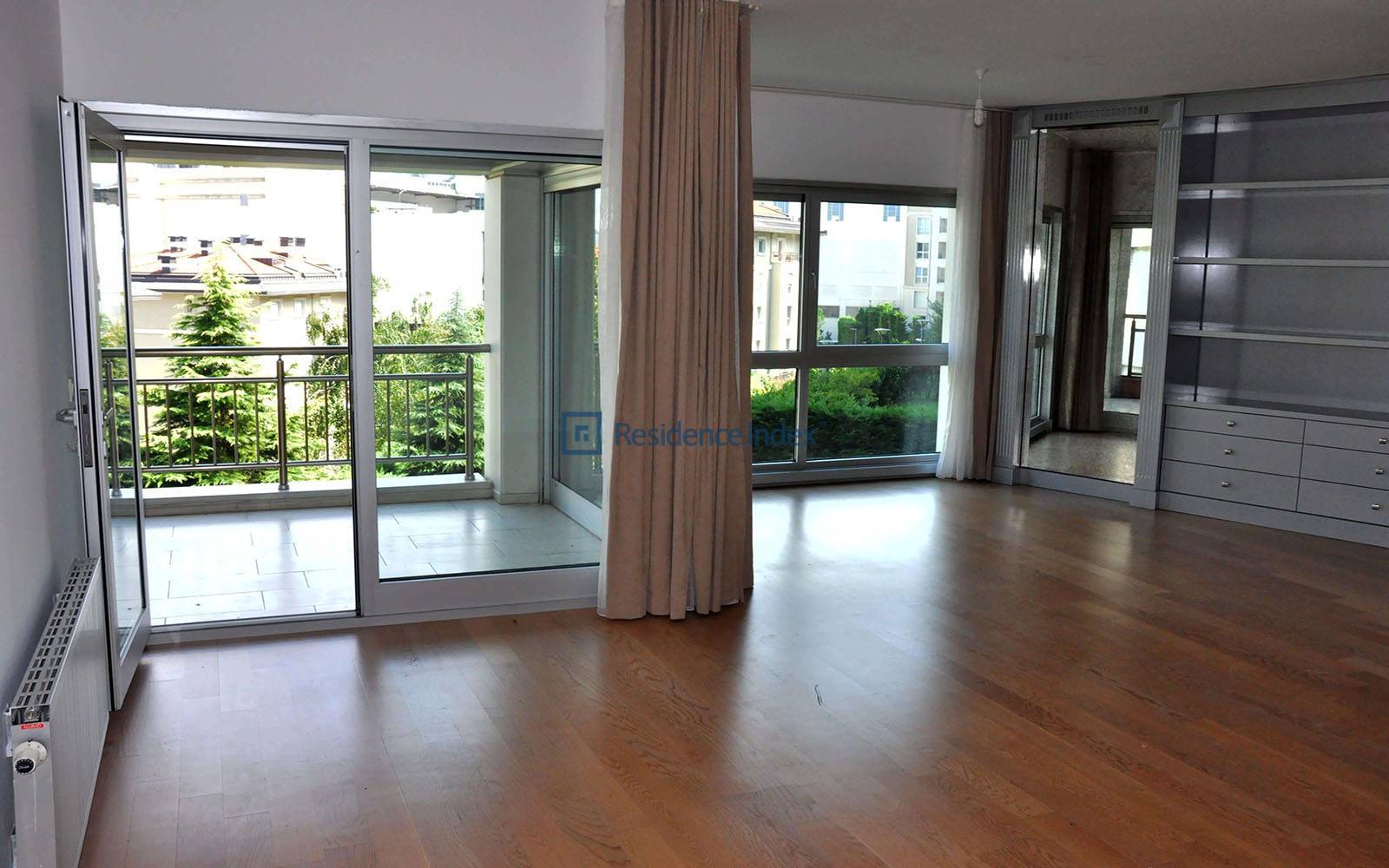 İstinye Park Residence - 3 + 1 Spacious Apartment For Sale