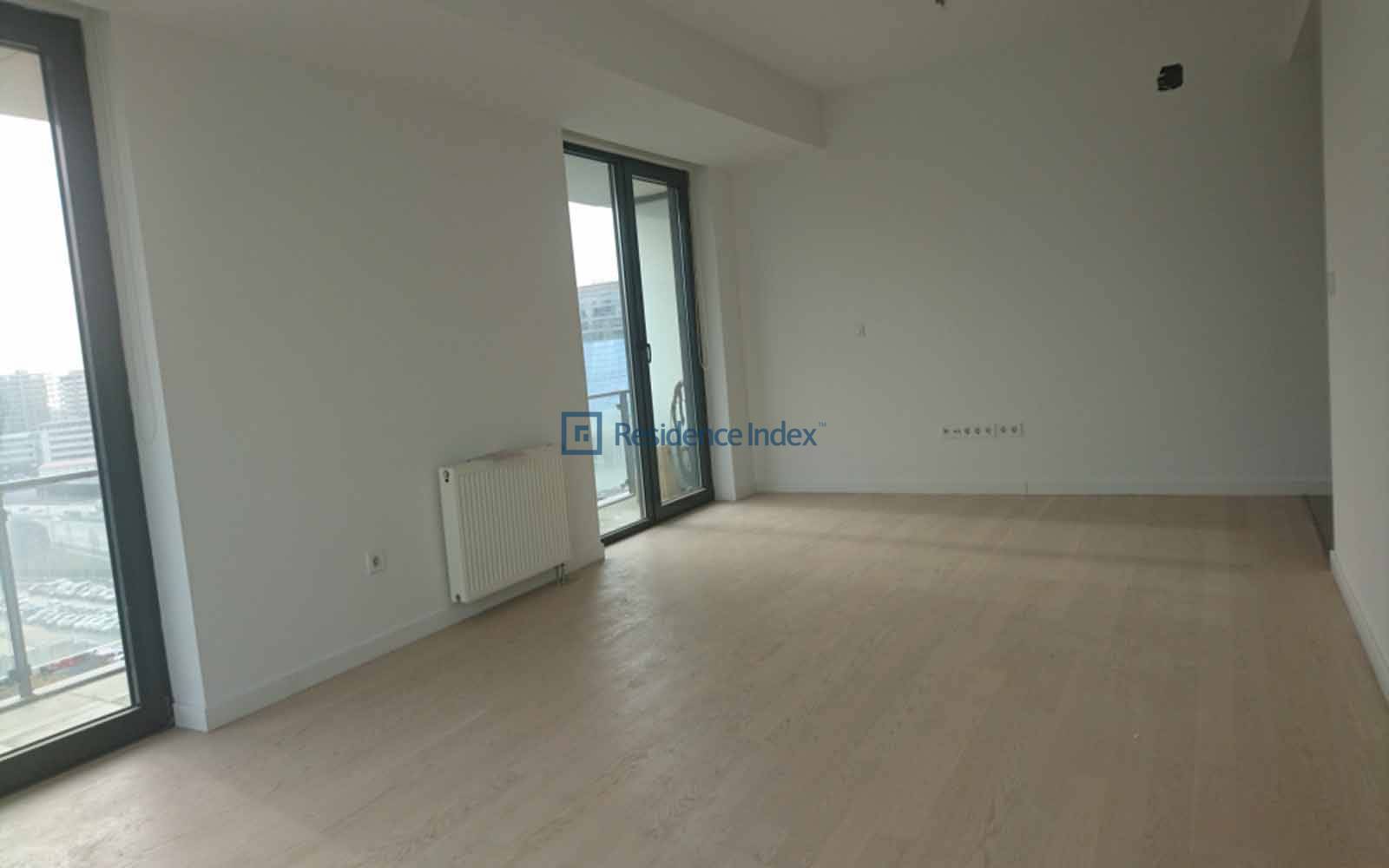 Pool Front For Sale Apartment