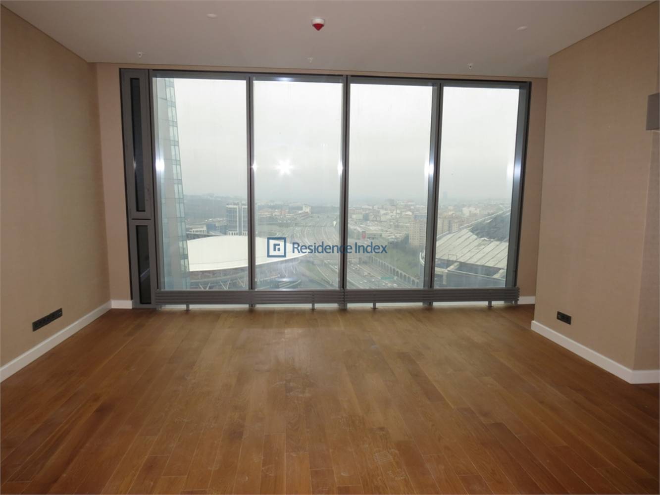 1 + 1 High Floor   Apartment for sale