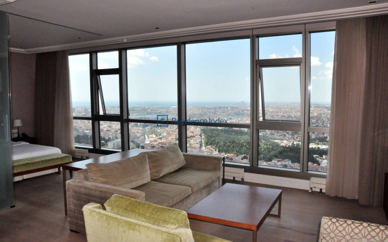 1 + 1 Apartment with Bosphorus View on the High Floor